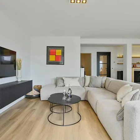 Huswell - Stunning Modern With Terrace And Parking דירה