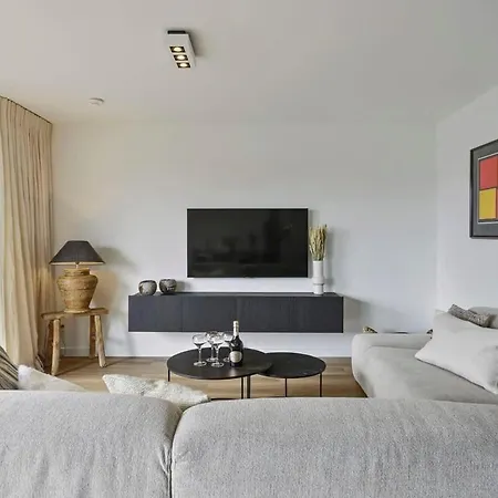 Huswell - Stunning Modern With Terrace And Parking アパート クノック・ヘイスト