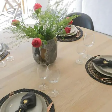 Huswell - Stunning Modern With Terrace And Parking アパート