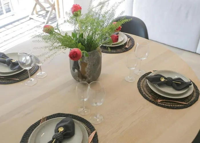 Huswell - Stunning Modern With Terrace And Parking Daire